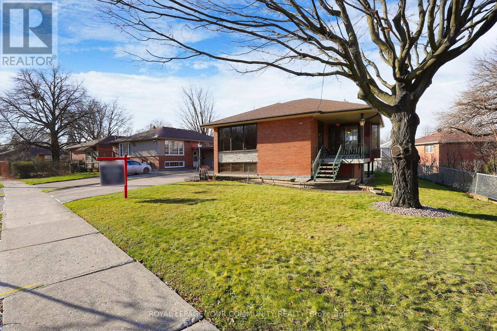 78 Wincott Drive, Toronto, Ontario  M9R 2P1 - Photo 3 - W11892692