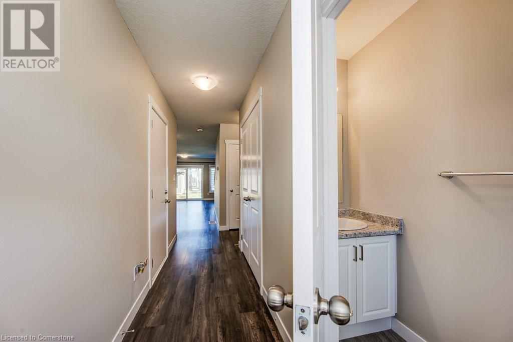 38 Wilkinson AvenueCambridge, Ontario  N1S 0C5 - Photo 8 - 40685269