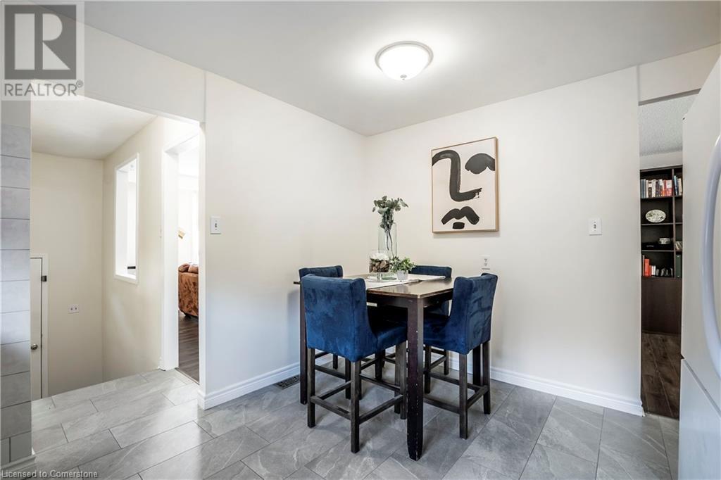 24 Bow Valley Drive, Hamilton, Ontario  L8E 3L4 - Photo 11 - 40685252