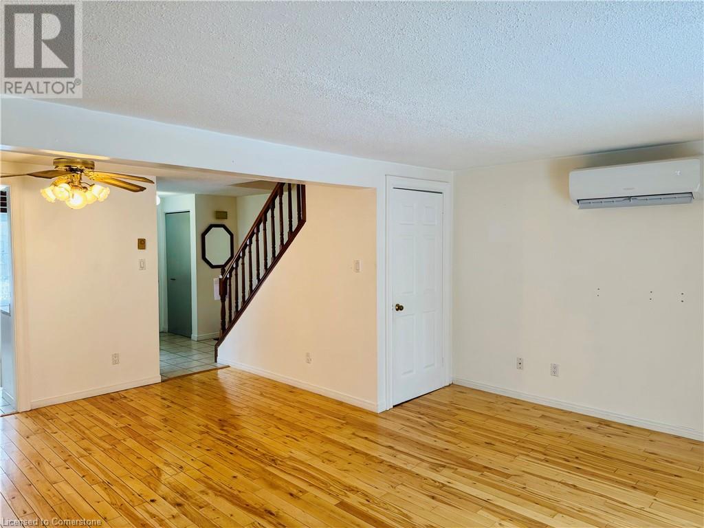 74 Carter Crescent, Cambridge, Ontario  N1R 7L4 - Photo 3 - 40685059