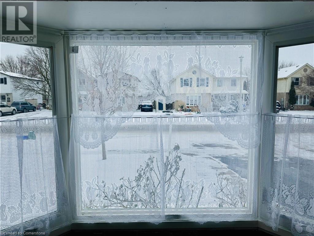 74 Carter Crescent, Cambridge, Ontario  N1R 7L4 - Photo 5 - 40685059