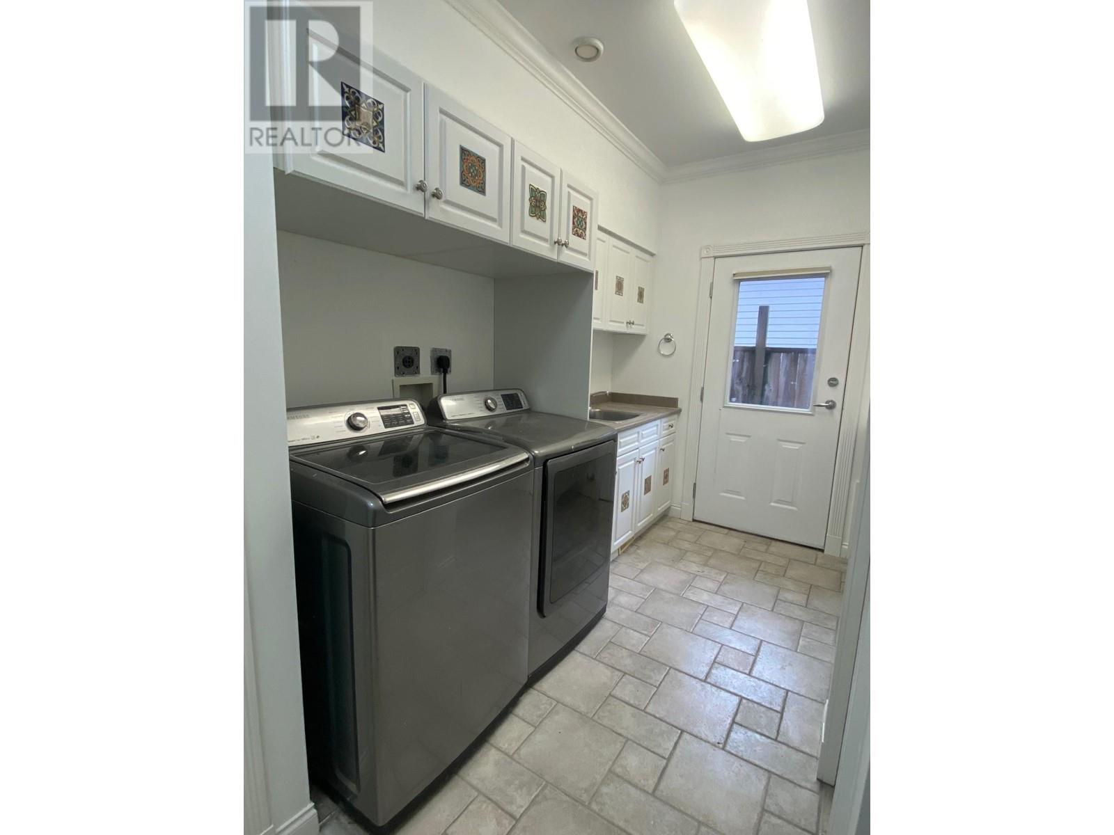 3556 Lakedale Avenue, Burnaby, British Columbia  V5A 3E3 - Photo 14 - R2950073