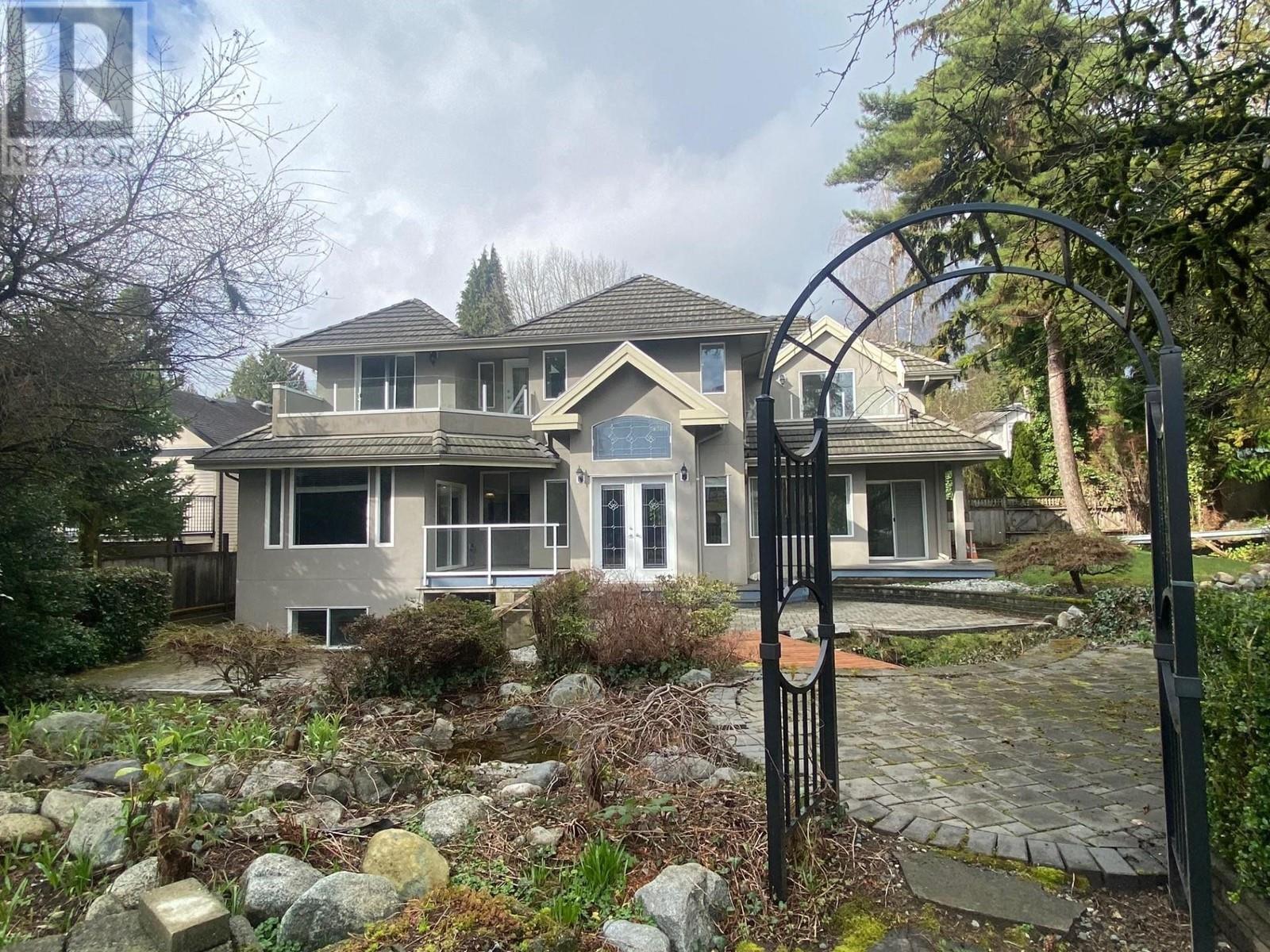 3556 Lakedale Avenue, Burnaby, British Columbia  V5A 3E3 - Photo 3 - R2950073