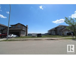 10517 106 Av Nw Morinville, Morinville, Ca