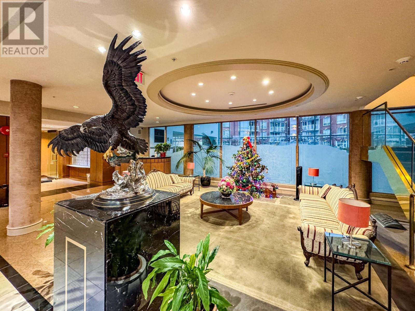 Listing Picture 24 of 38 : 502 688 FAIRCHILD ROAD, Vancouver / 溫哥華 - 魯藝地產 Yvonne Lu Group - MLS Medallion Club Member