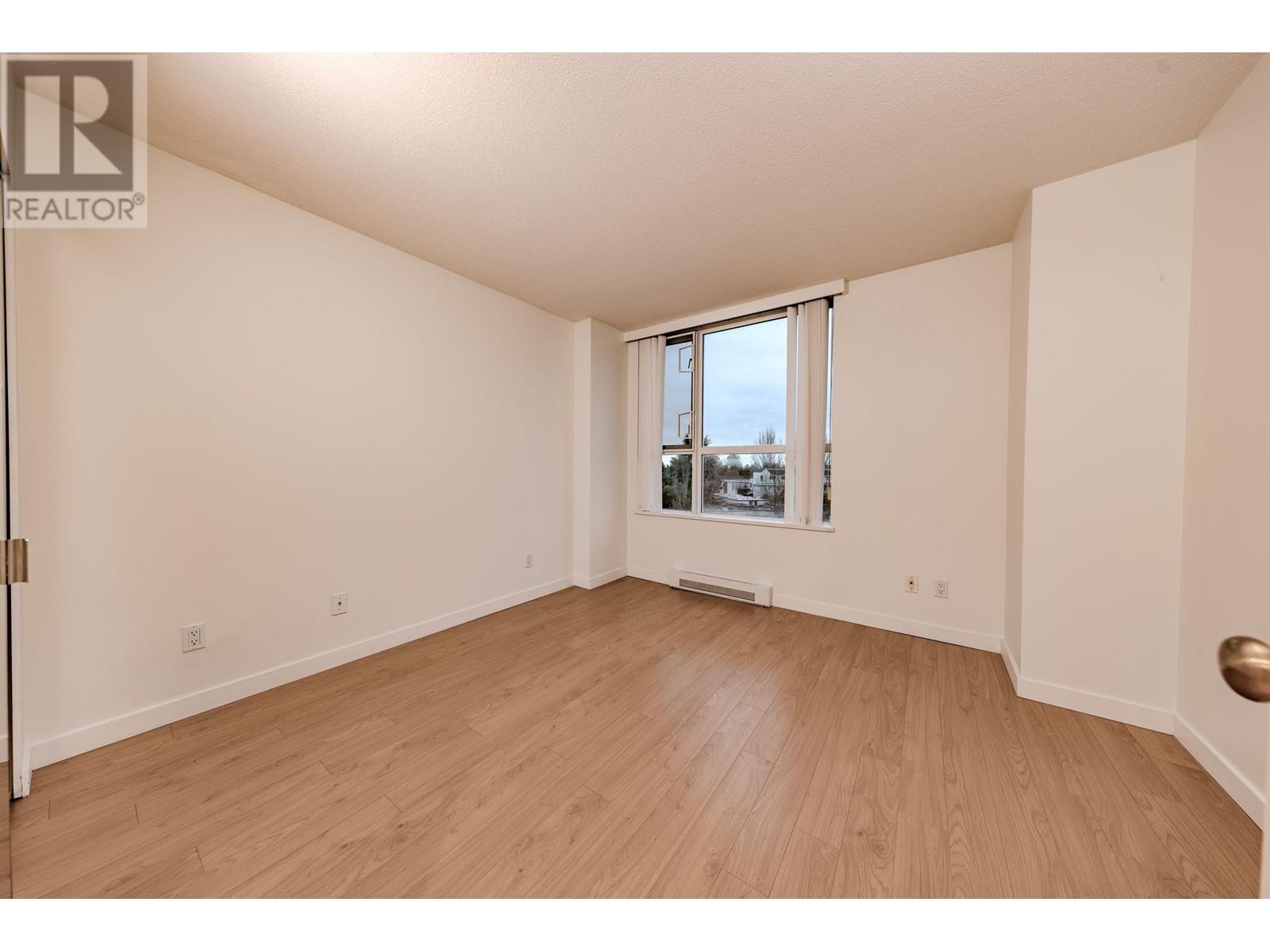 Listing Picture 18 of 38 : 502 688 FAIRCHILD ROAD, Vancouver / 溫哥華 - 魯藝地產 Yvonne Lu Group - MLS Medallion Club Member