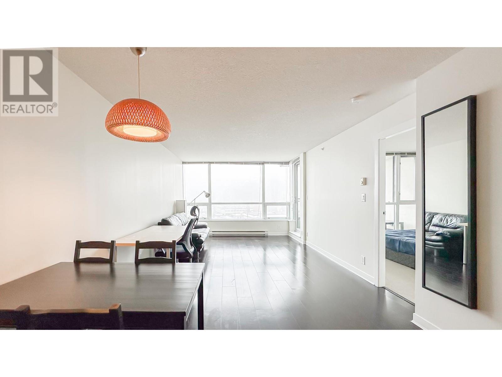 Listing Picture 9 of 21 : 902 7535 ALDERBRIDGE WAY, Richmond / 烈治文 - 魯藝地產 Yvonne Lu Group - MLS Medallion Club Member