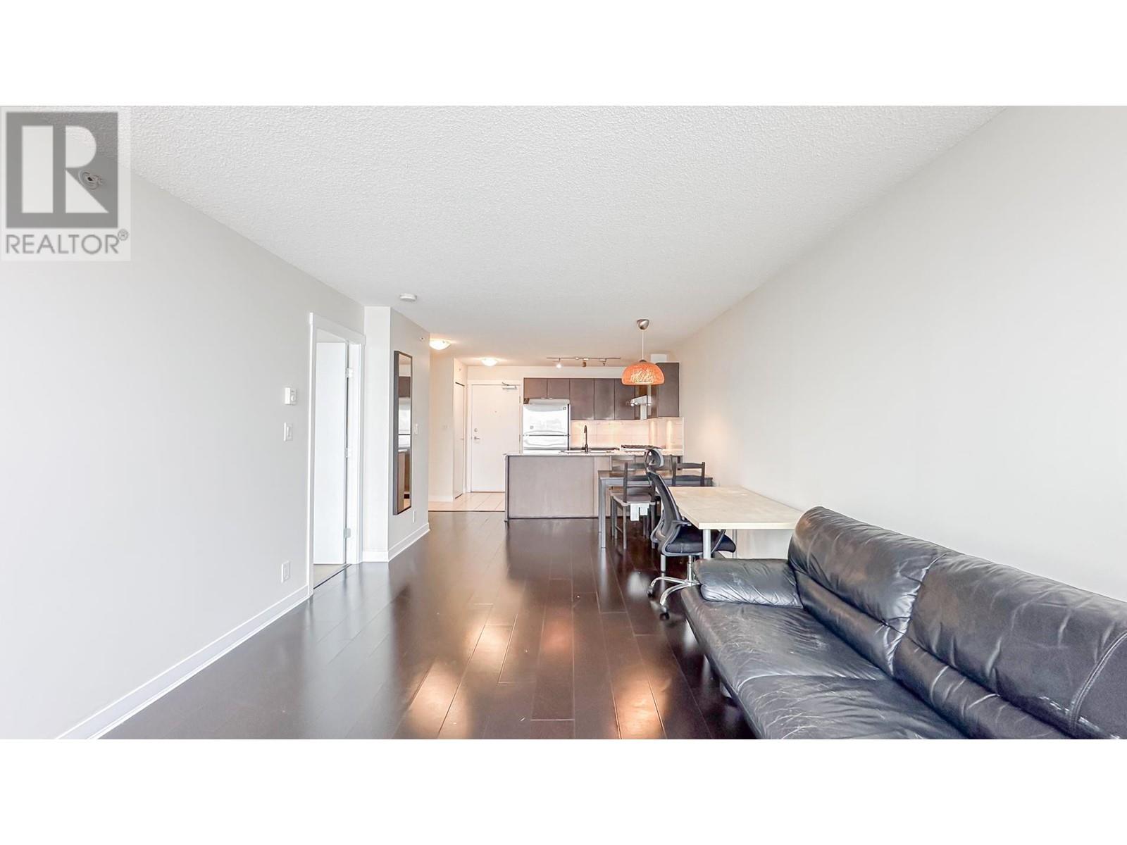 Listing Picture 8 of 21 : 902 7535 ALDERBRIDGE WAY, Richmond / 烈治文 - 魯藝地產 Yvonne Lu Group - MLS Medallion Club Member