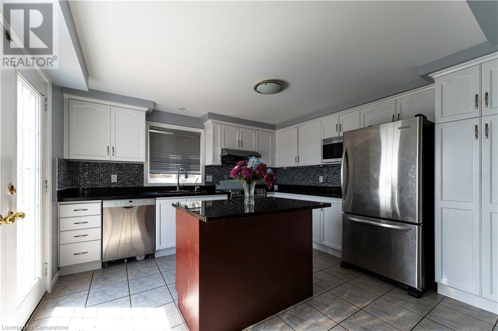 53 Sandwell Court W Unit# Upper, Kitchener, Ontario  N2A 4H9 - Photo 13 - 40681534