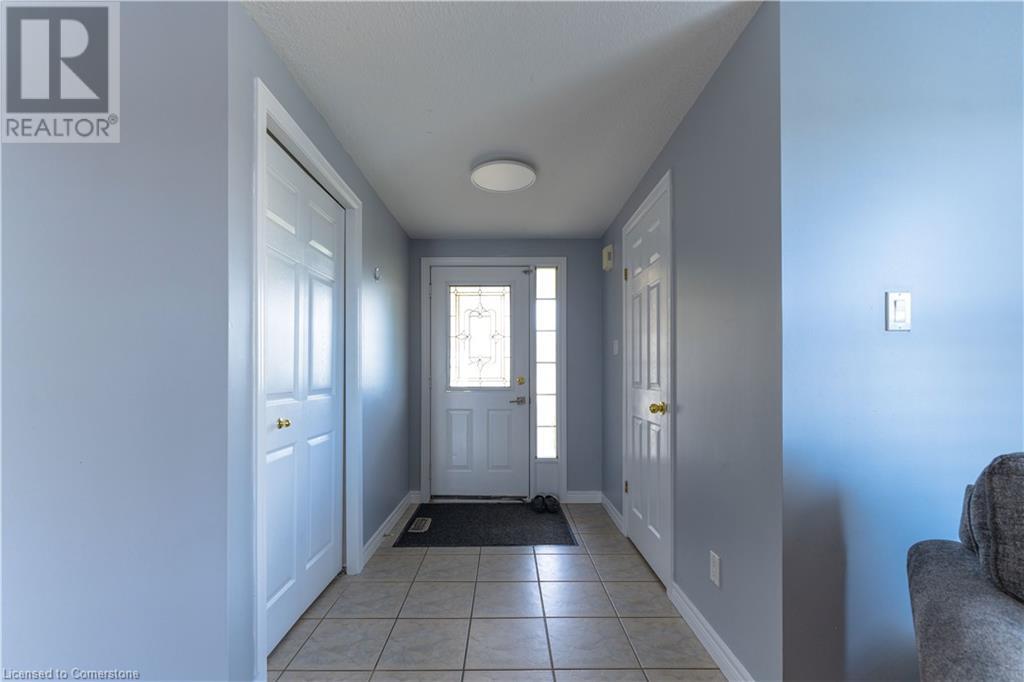 53 Sandwell Court W Unit# Upper, Kitchener, Ontario  N2A 4H9 - Photo 8 - 40681534