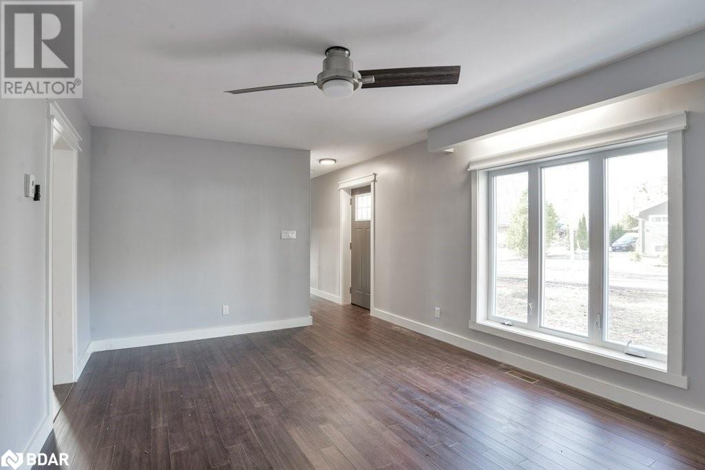 125 Oakwood Drive, Gravenhurst, Ontario  P1P 1B3 - Photo 5 - 40682364