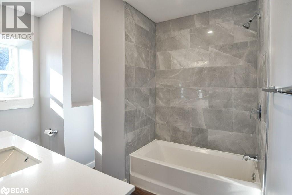 125 Oakwood Drive, Gravenhurst, Ontario  P1P 1B3 - Photo 24 - 40682364