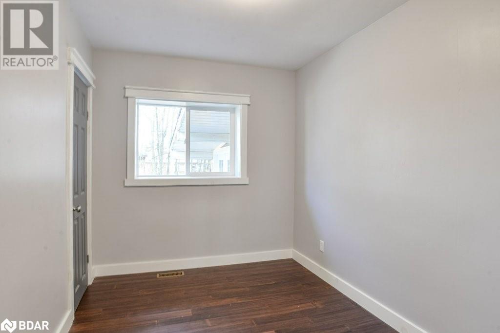 125 Oakwood Drive, Gravenhurst, Ontario  P1P 1B3 - Photo 22 - 40682364