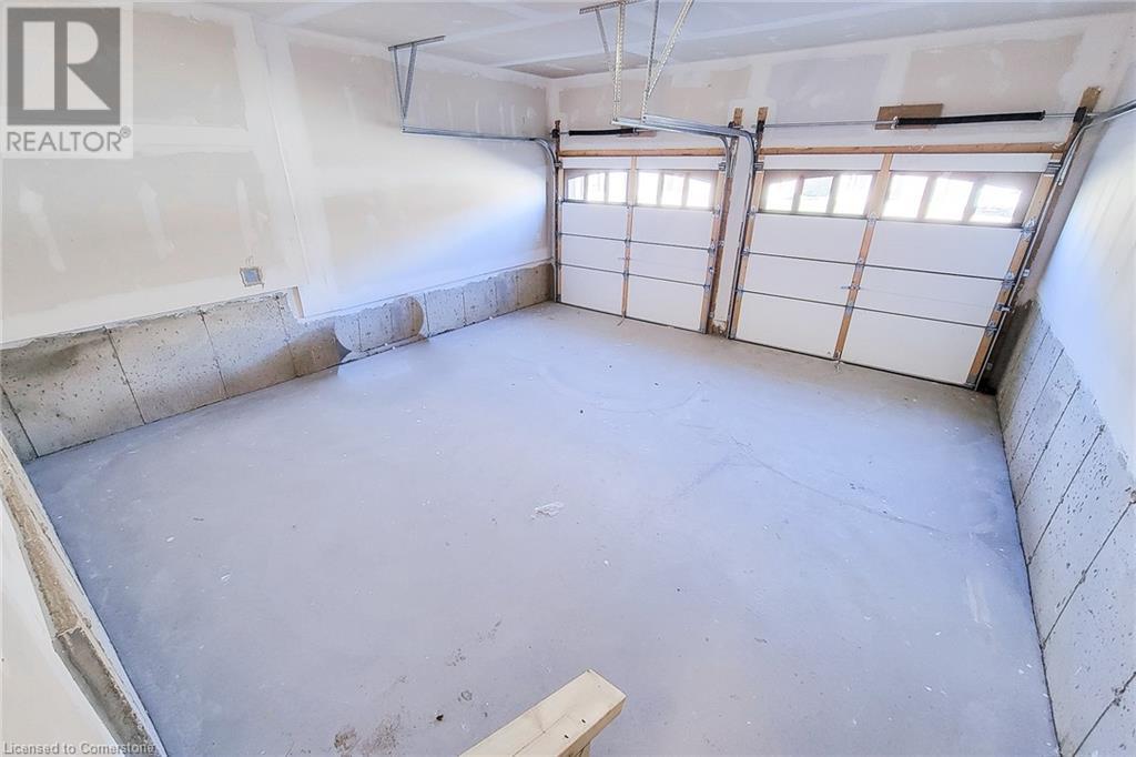 272 Broadacre Drive, Kitchener, Ontario  N2R 0S6 - Photo 39 - 40680435