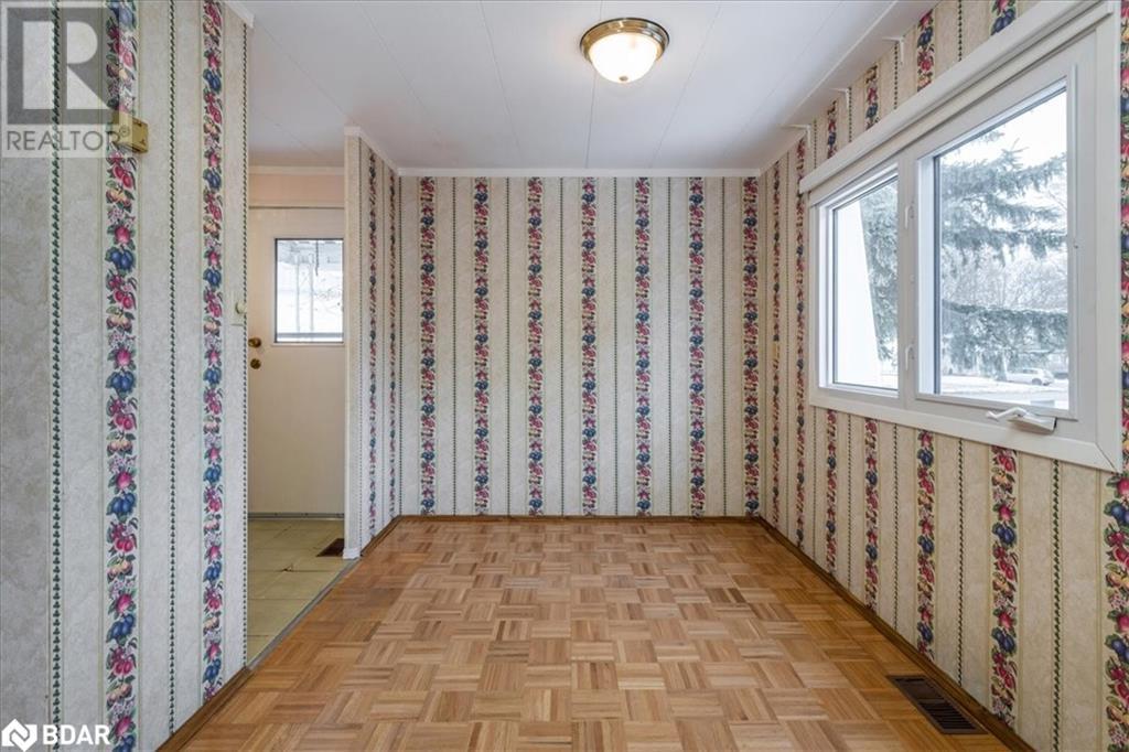 15 Flora Drive, Innisfil, Ontario  L9S 1R3 - Photo 8 - 40682997