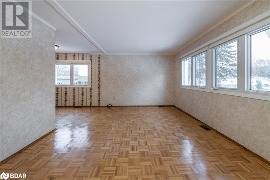 15 Flora Drive, Innisfil, Ontario  L9S 1R3 - Photo 5 - 40682997