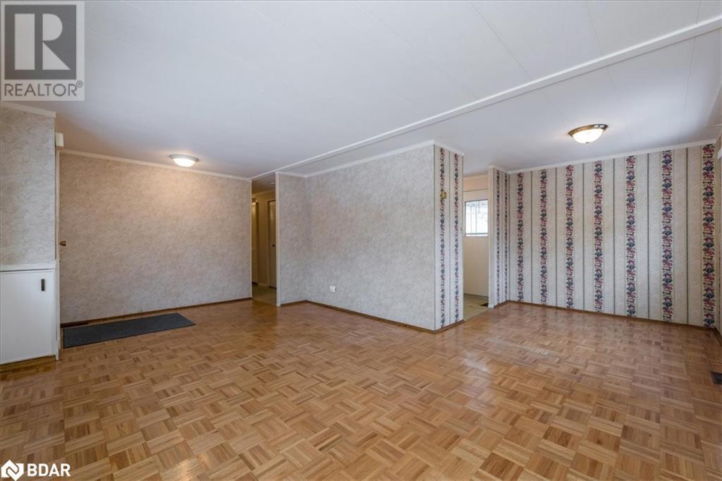 15 Flora Drive, Innisfil, Ontario  L9S 1R3 - Photo 7 - 40682997