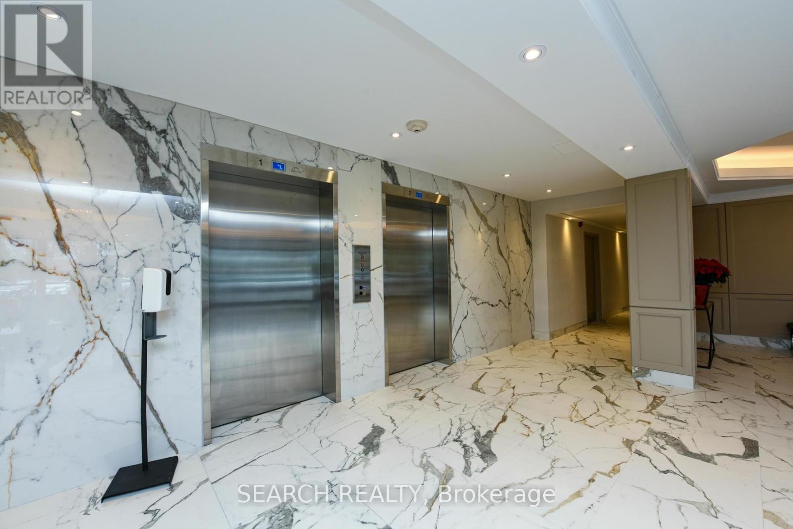 Property at 101 - 1155 BOUGH BEECHES BOULEVARD image 3