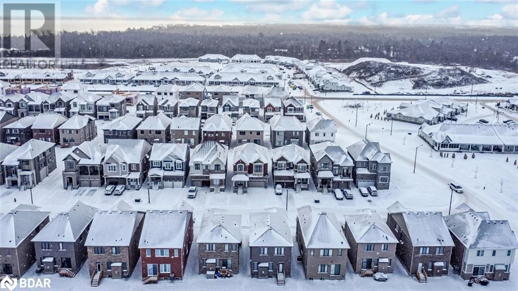 713 Mika Street, Innisfil, Ontario  L9S 0R8 - Photo 2 - 40685278