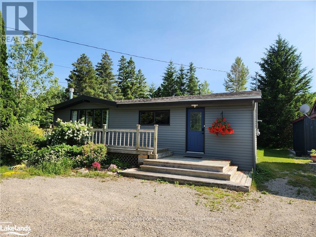 209342 Highway 26, Blue Mountains, Ontario  L9Y 0T6 - Photo 2 - X11892811
