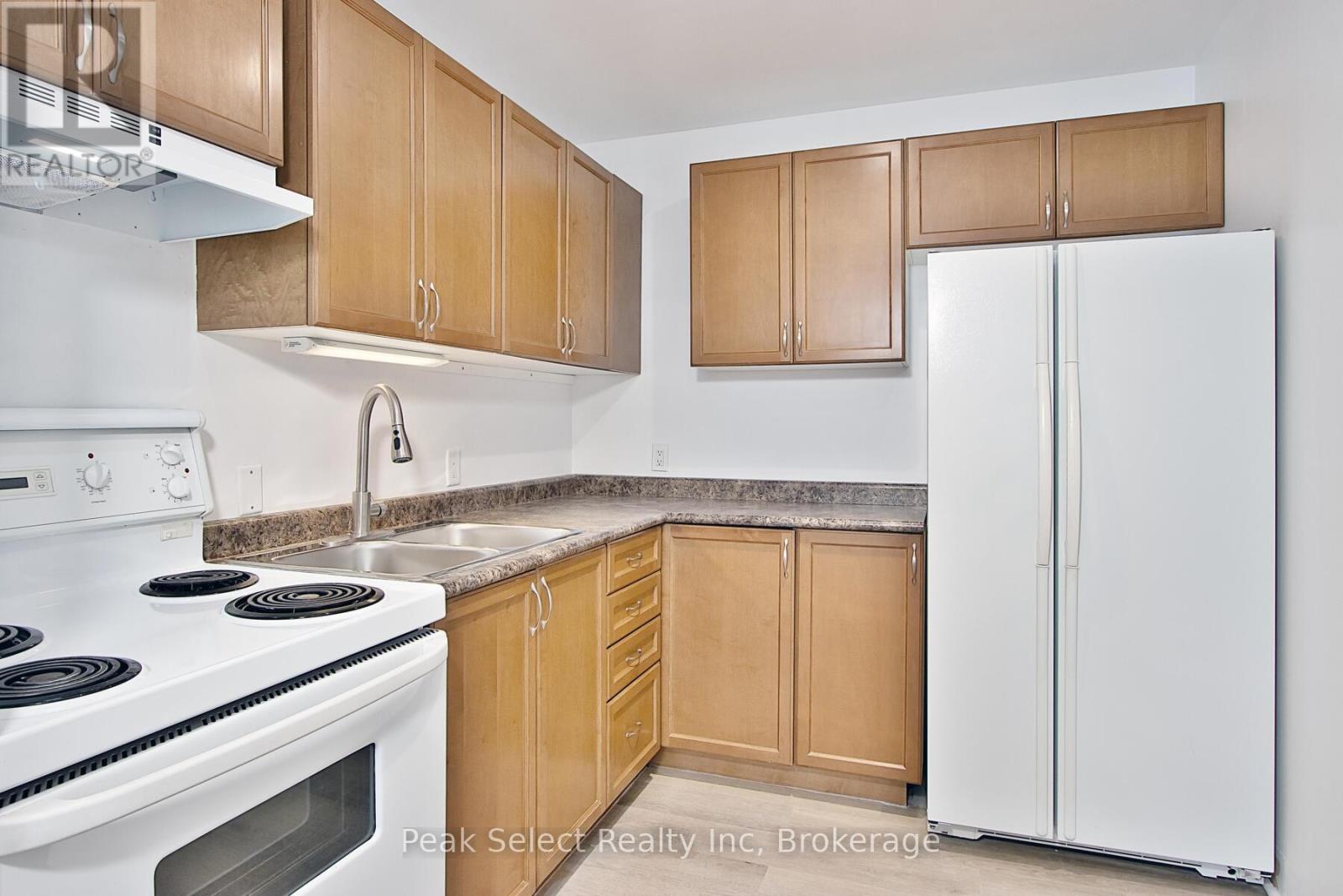 32 - 20 Water Street S, St. Marys, Ontario  N4X 1C1 - Photo 4 - X11892812