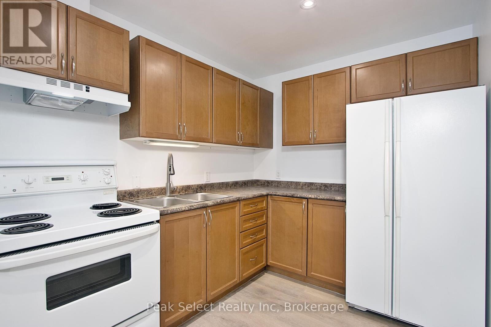 32 - 20 Water Street S, St. Marys, Ontario  N4X 1C1 - Photo 5 - X11892812