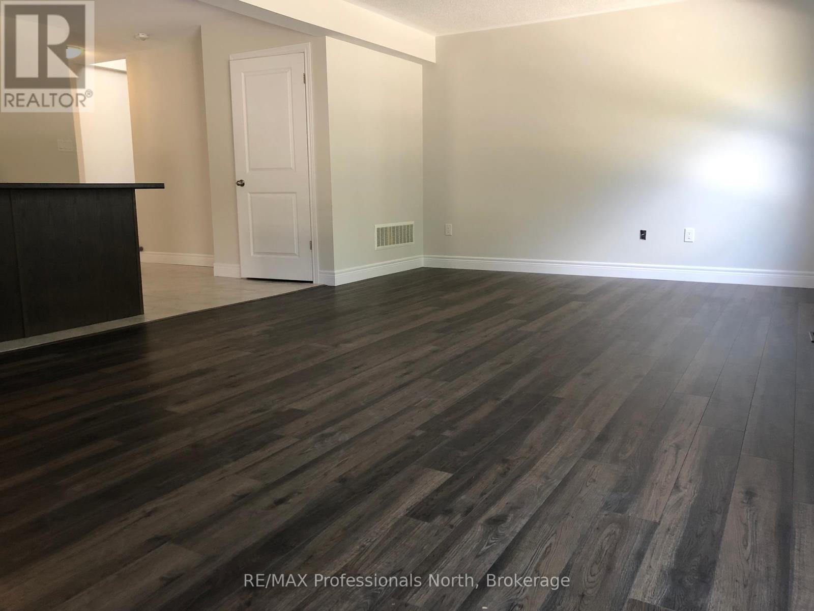 225 Wild Rose Drive, Gravenhurst, Ontario  P1P 0B4 - Photo 6 - X11892820