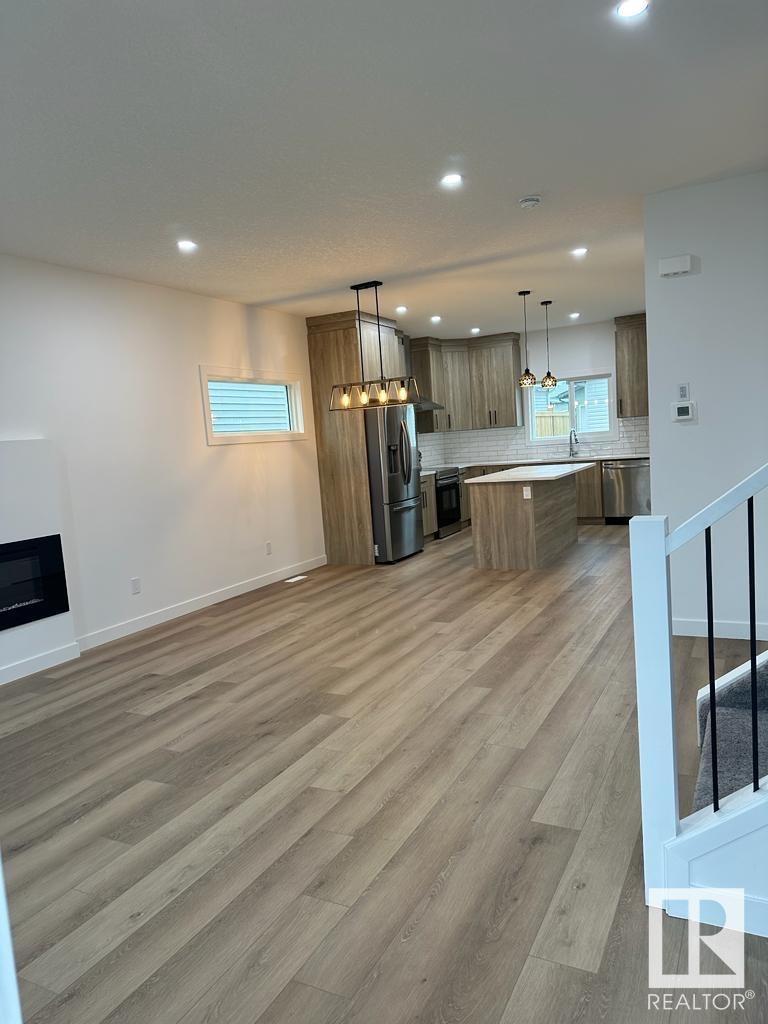 Property at 6079 180 AV NW image 3