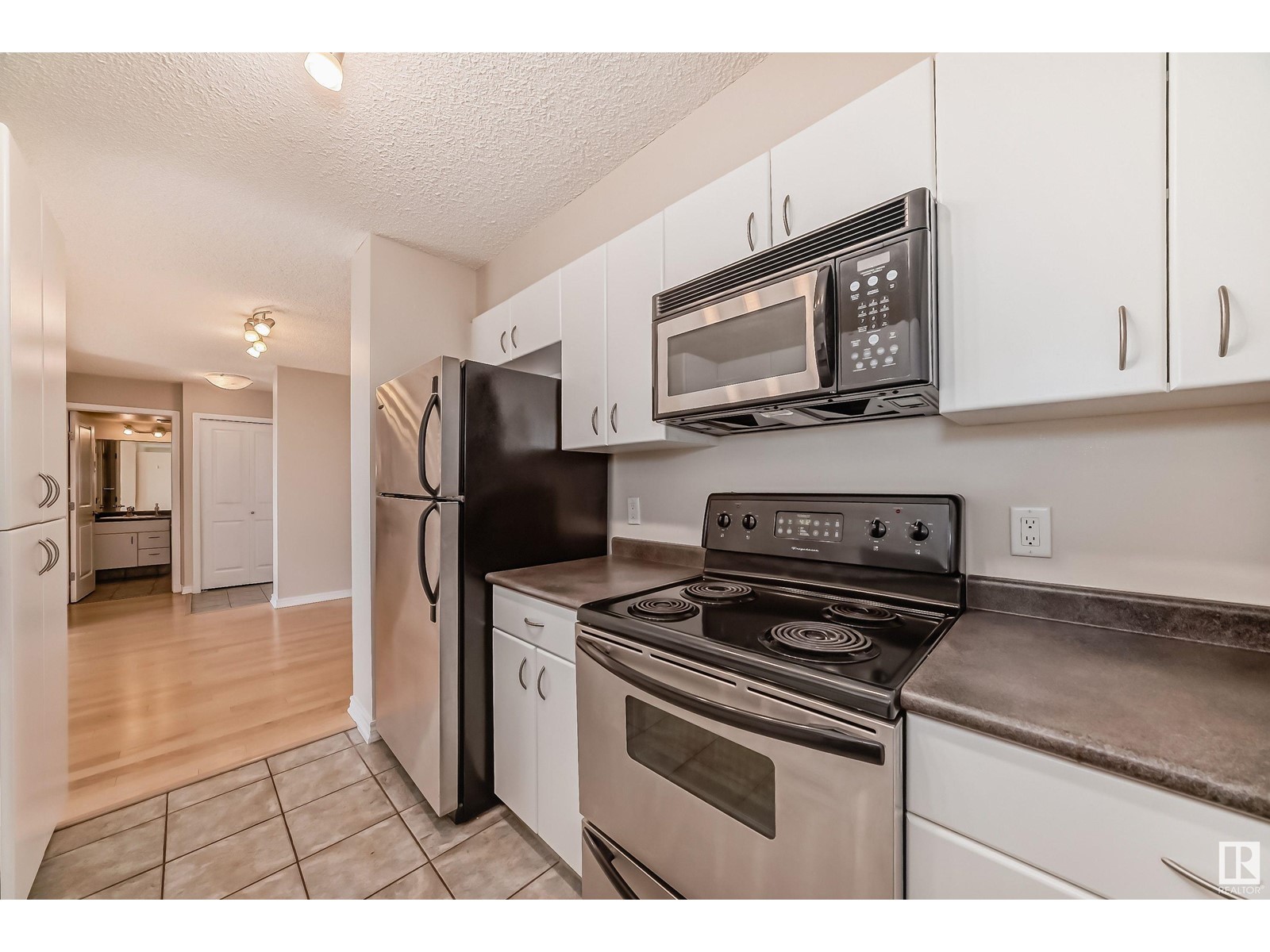 Property at #1703 10303 105 ST NW image 3