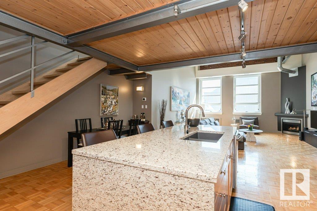 Property at #203 10009 102 AV NW image 5