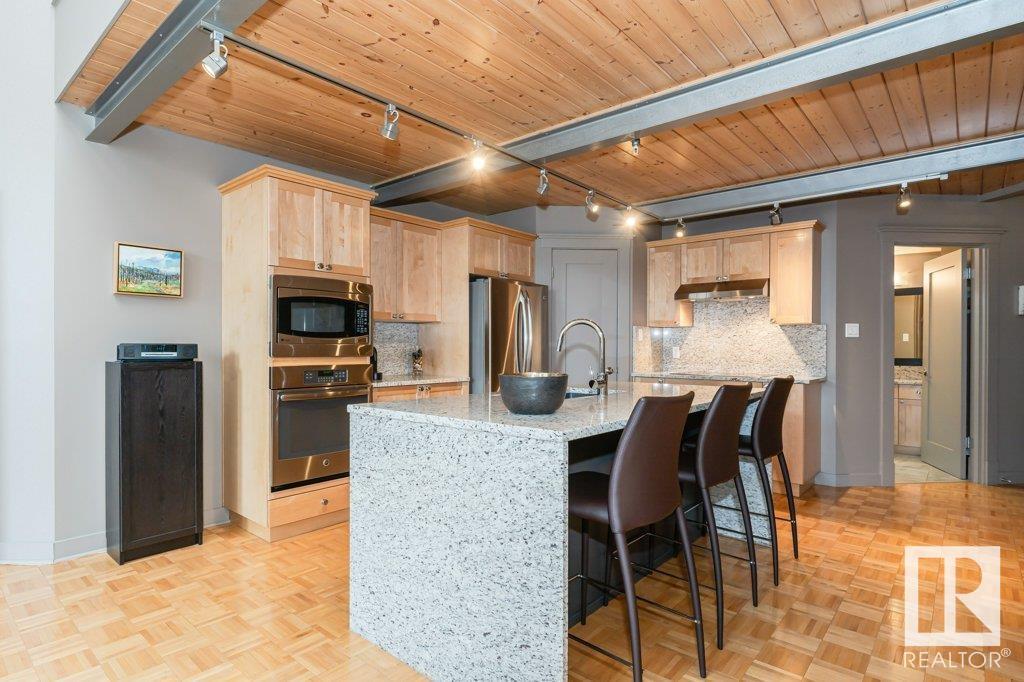 Property at #203 10009 102 AV NW image 2