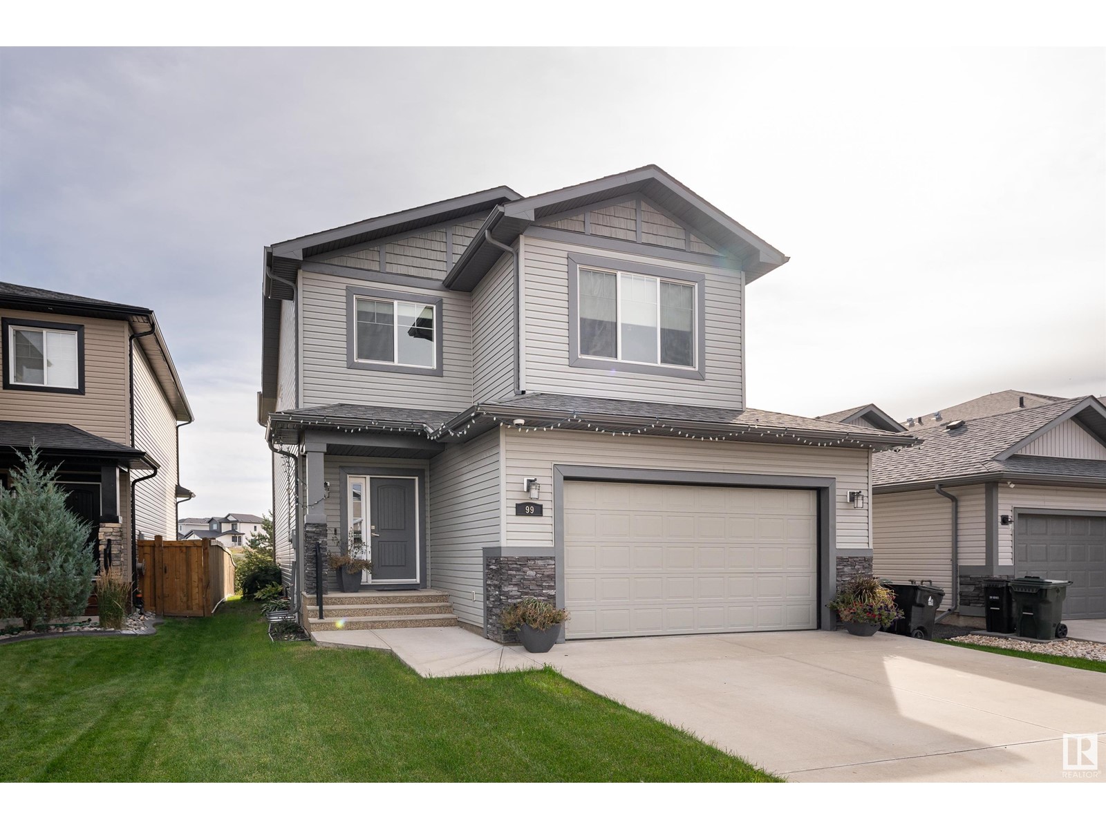 Property at 99 HILLDOWNS DR image 3