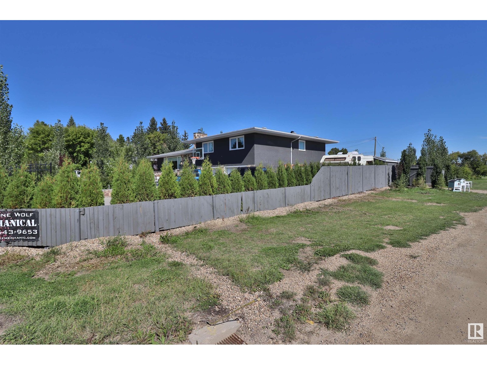 Property at 4601 52 ST image 2