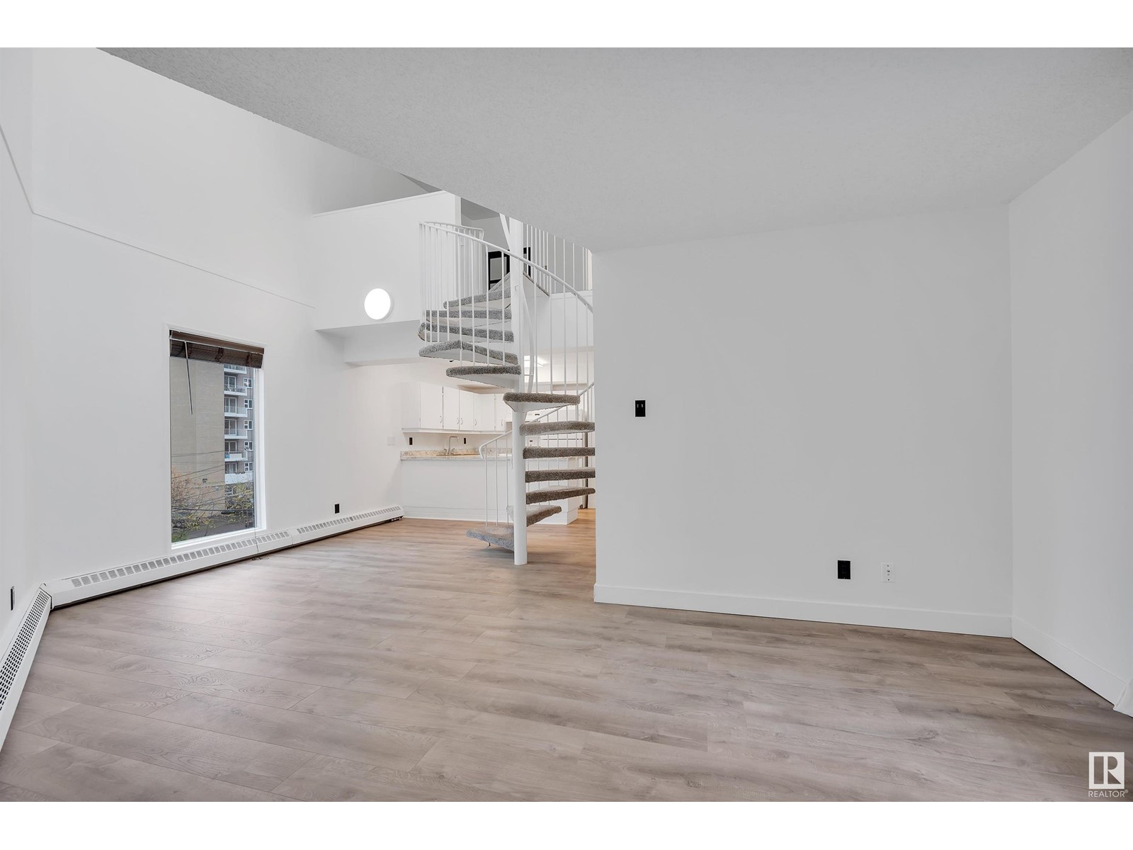 Property at #423 11618 100 AV NW image 3