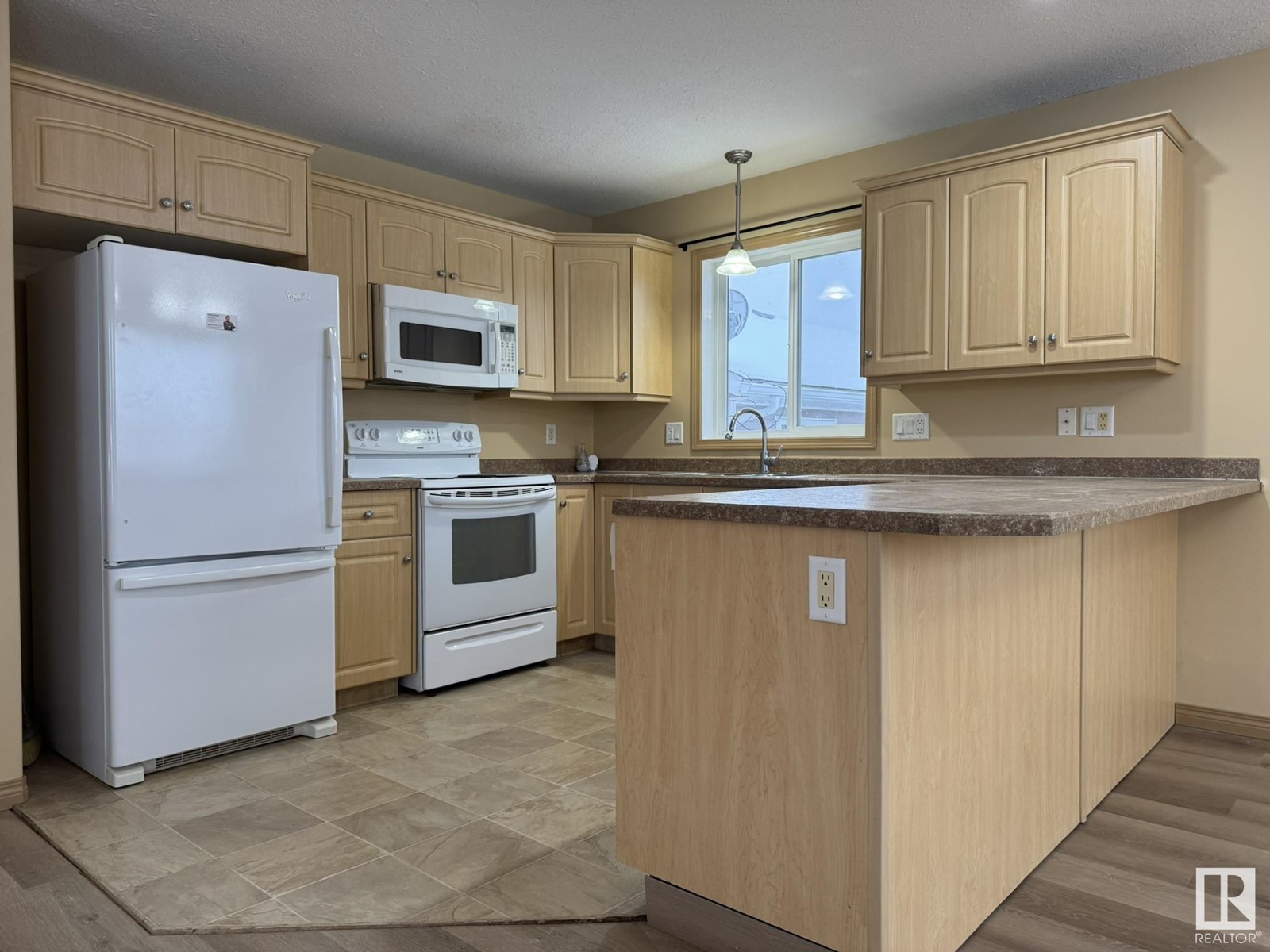 Property at #A&B 6404 -47 ST image 2