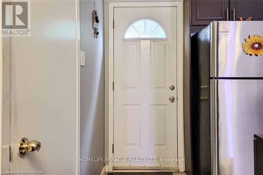 62 Riverdale Drive Unit# 26, Hamilton, Ontario  L8E 1K3 - Photo 9 - 40685246