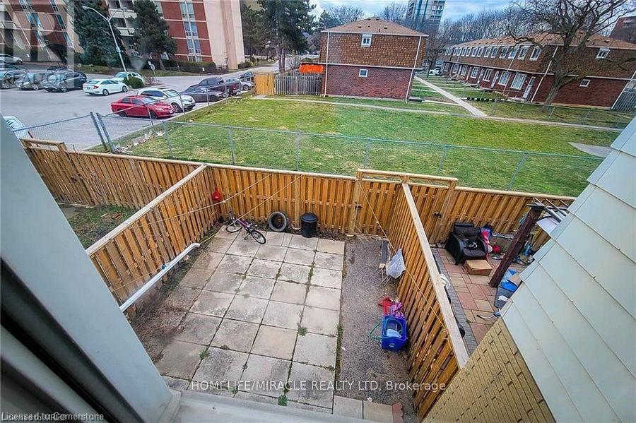 62 Riverdale Drive Unit# 26, Hamilton, Ontario  L8E 1K3 - Photo 33 - 40685246