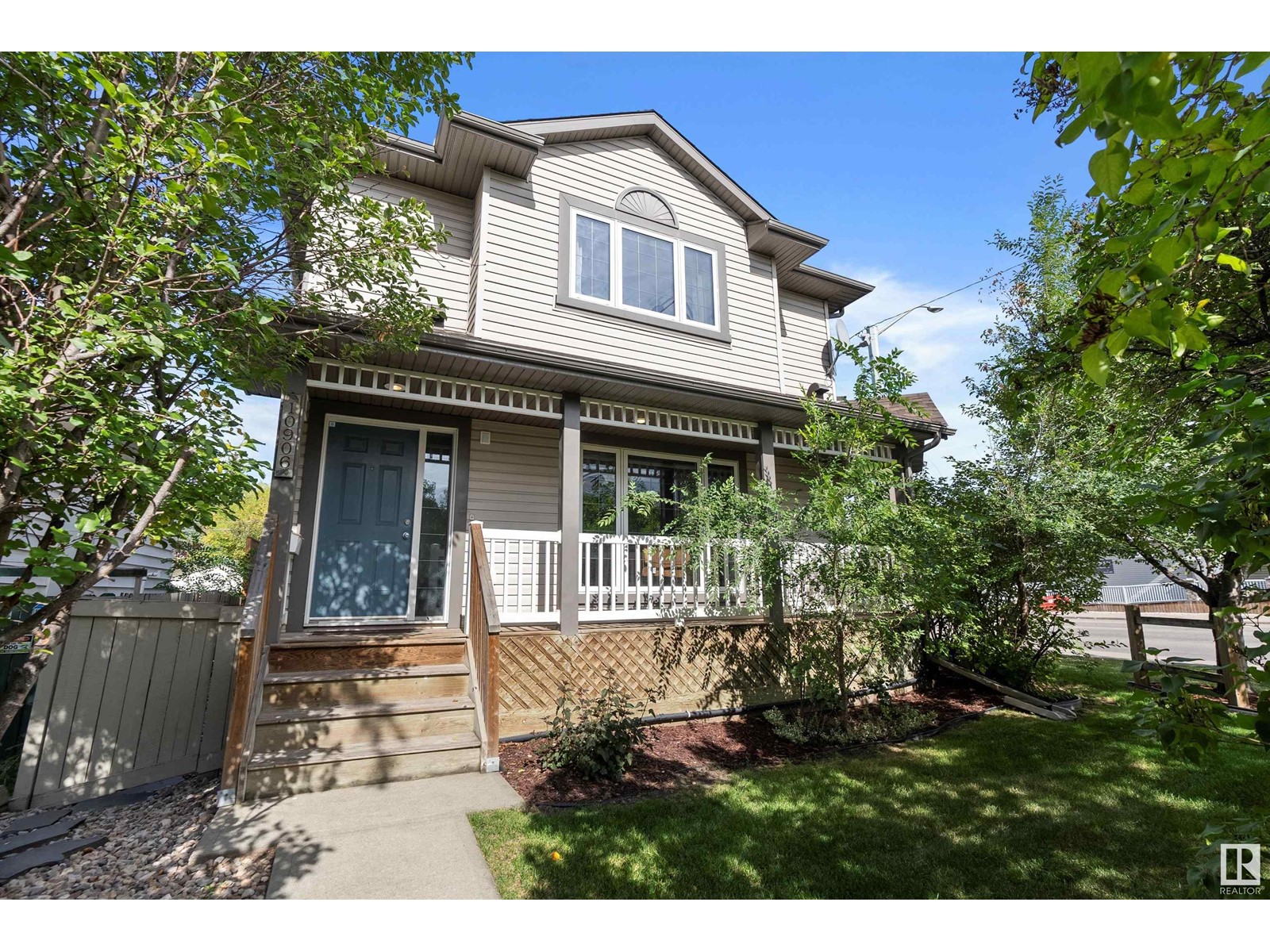Property at 10906 72 AV NW image 1