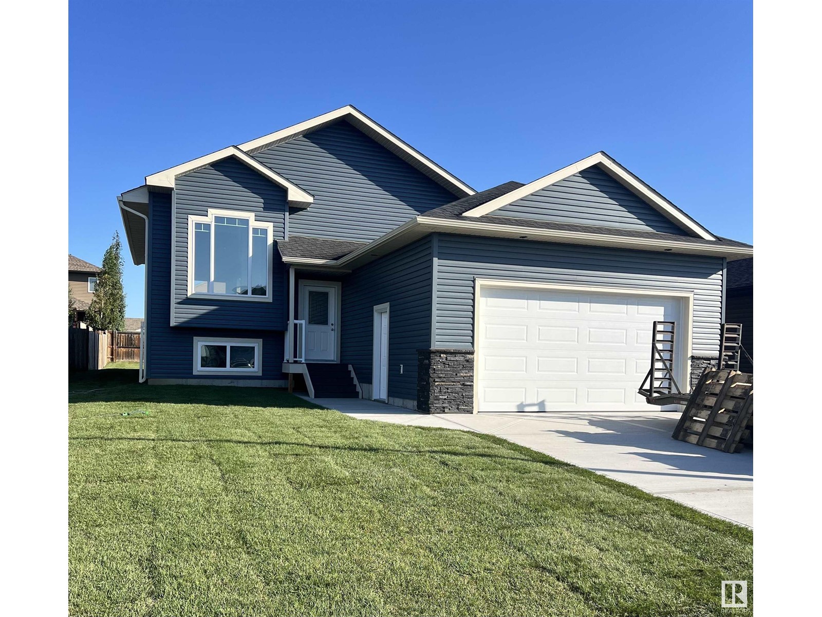 Property at 4926 57 AV image 1