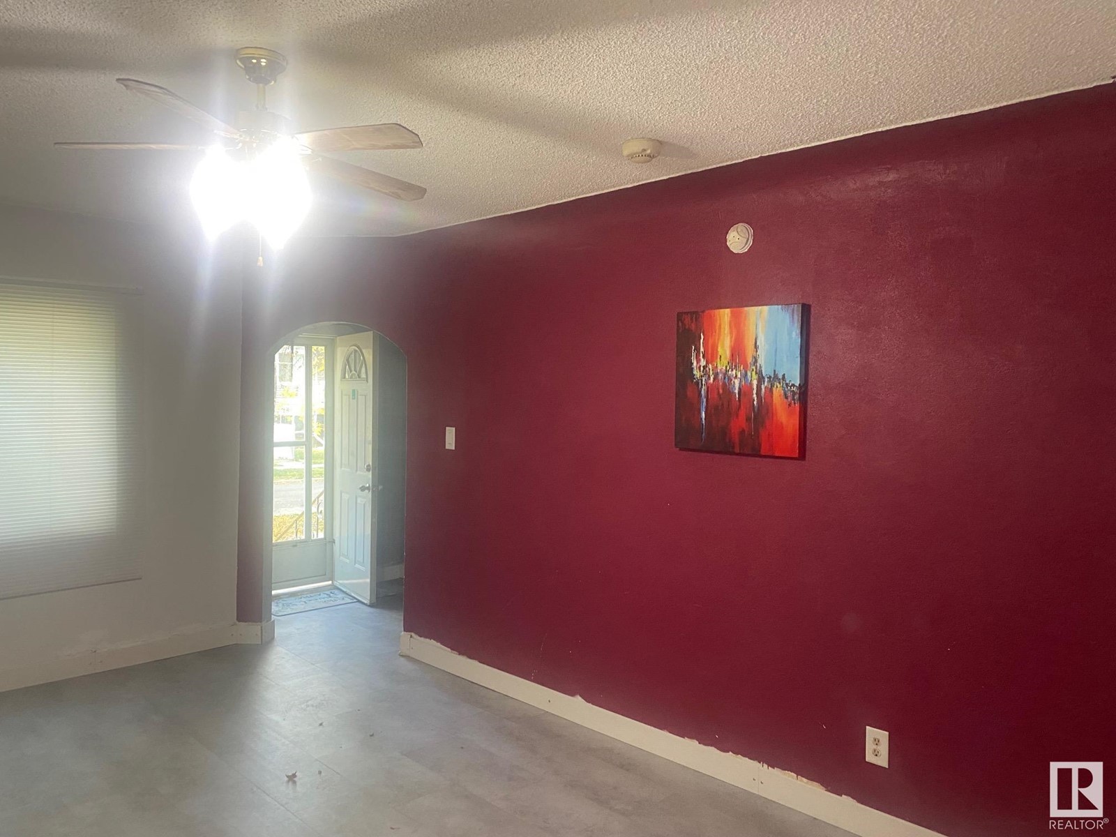 Property at 11523 91 ST NW image 3