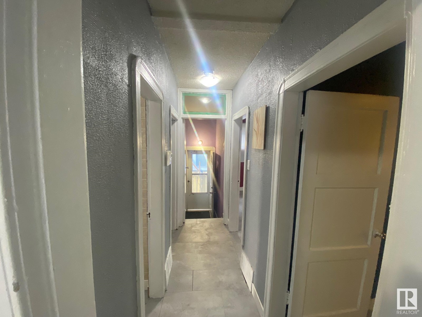 Property at 11523 91 ST NW image 5