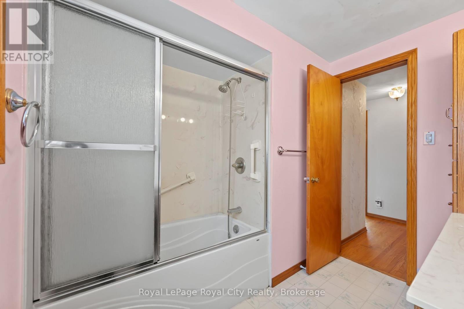 65 Balmoral Drive, Guelph, Ontario  N1E 3N7 - Photo 16 - X11892889