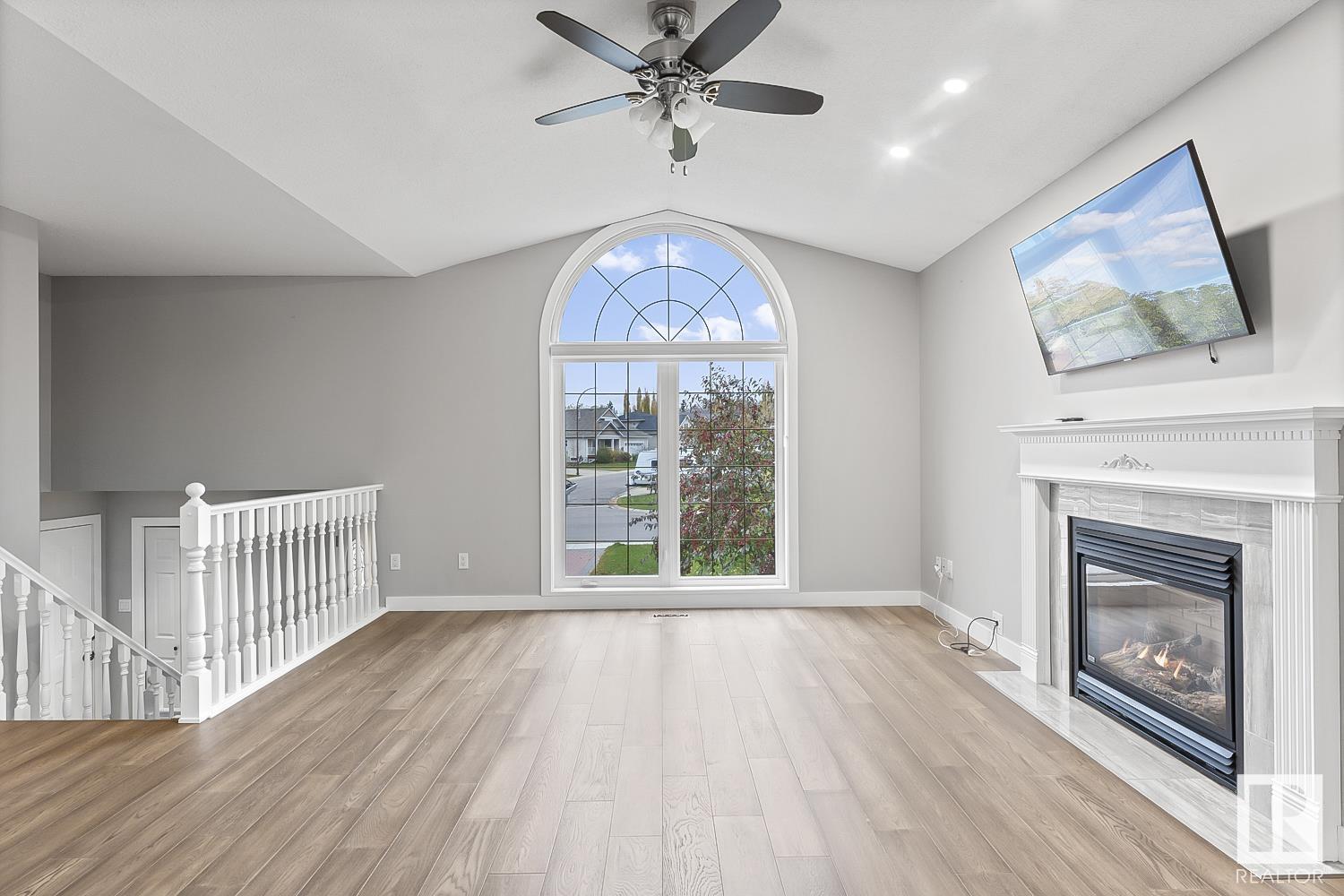 Property at 808 26 ST image 5