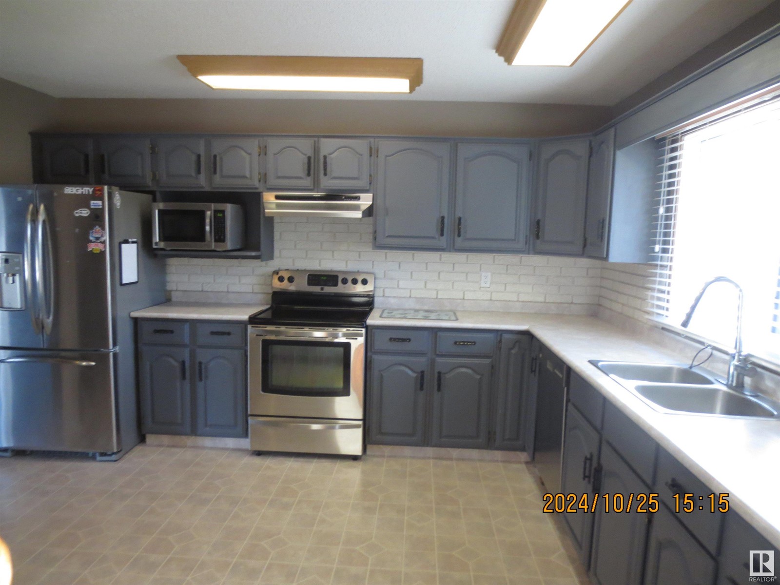 Property at 1450 55 Street image 5
