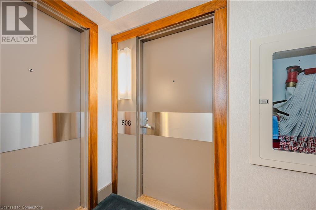 3500 Lakeshore Road W Unit# 808, Oakville, Ontario  L6L 0B4 - Photo 5 - 40685291