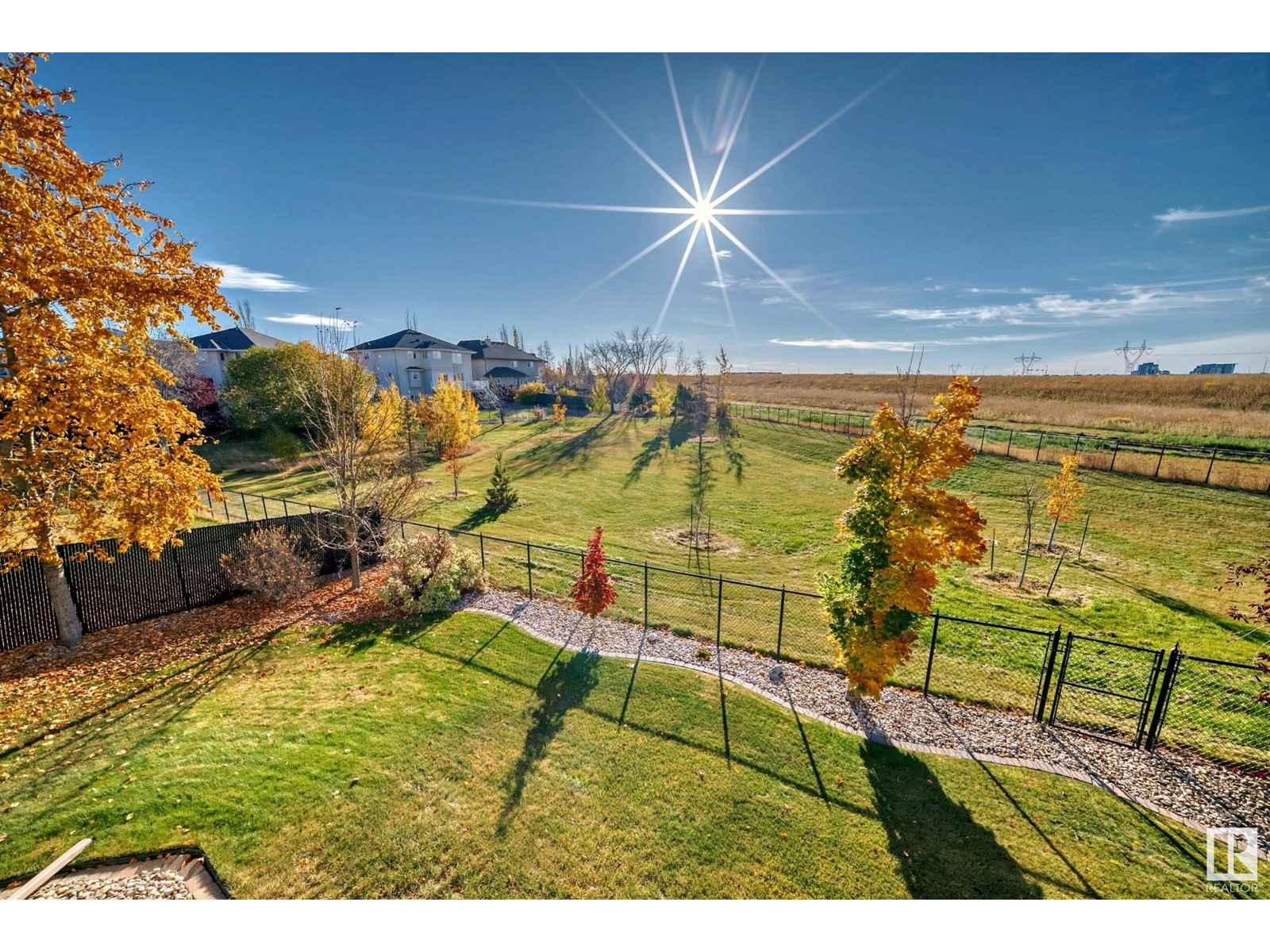 1527 Haswell Cl Nw, Edmonton, Alberta  T6R 3J4 - Photo 2 - E4410896
