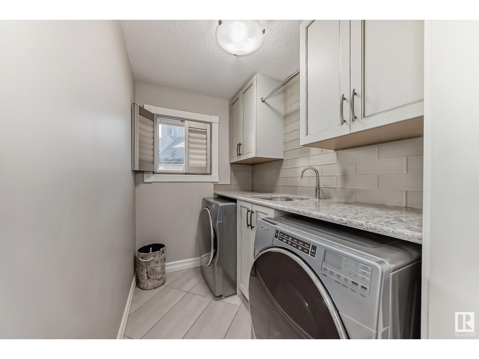1527 Haswell Cl Nw, Edmonton, Alberta  T6R 3J4 - Photo 31 - E4410896