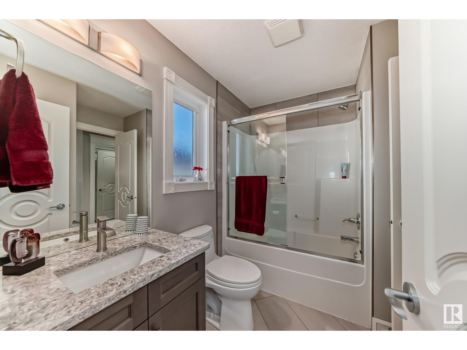 Property at 1527 HASWELL CL NW image 5