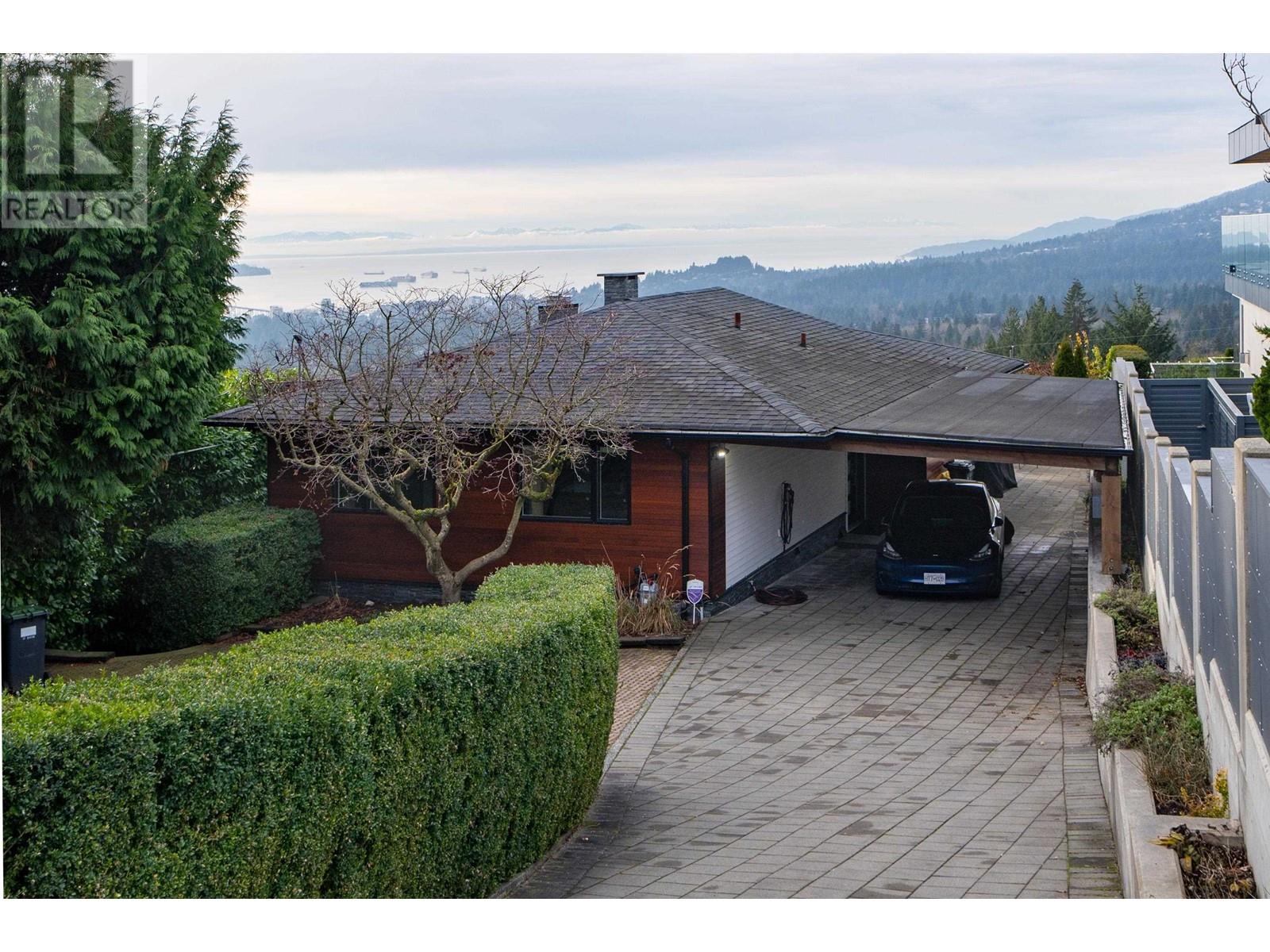 3757 St Pauls Avenue, North Vancouver, British Columbia  V7N 1T2 - Photo 5 - R2950341