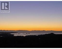 3757 ST PAULS AVENUE, North Vancouver, British Columbia